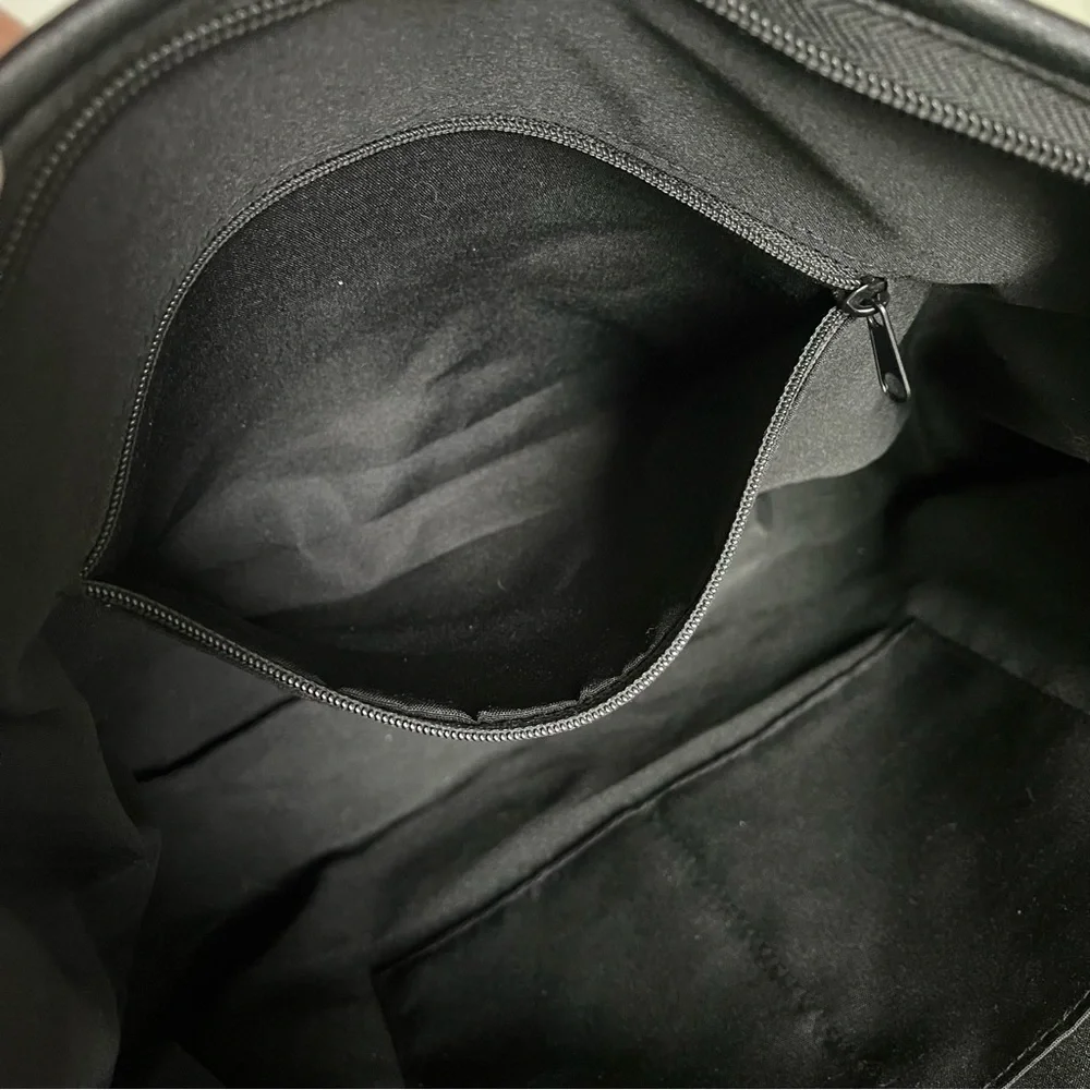 Franco Sarto Black Leather Tote Bag Crossbody with Gold Accents Like New - Picture 7 of 13